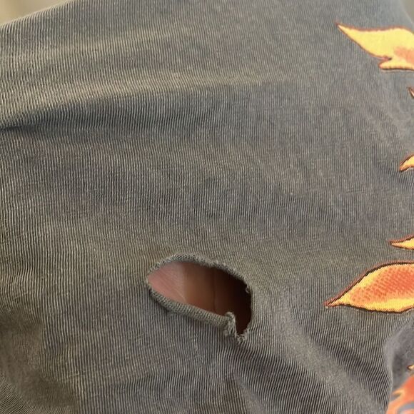 H&M Divided Metallica Graphic Gray Distressed Shirt - Picture 10 of 11